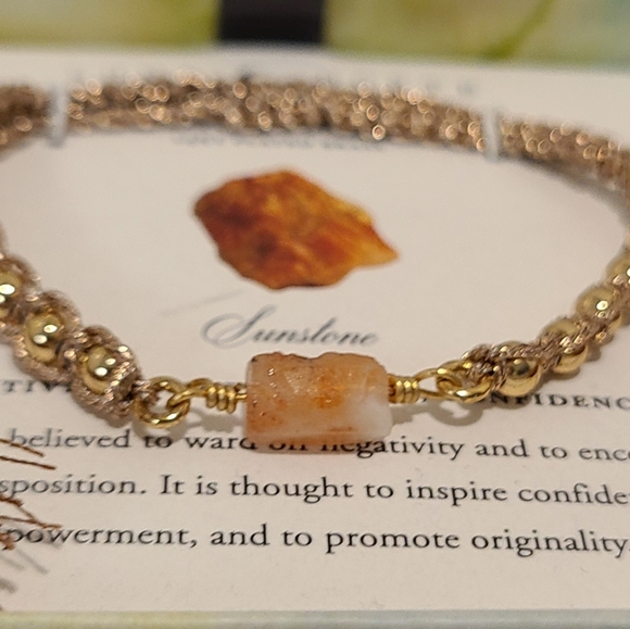LUNA NORTE 14K GOLD PLATED STAR CRYSTAL CHARM W/ SUNSTONE GEMSTONES BRACELET - Picture 5 of 10